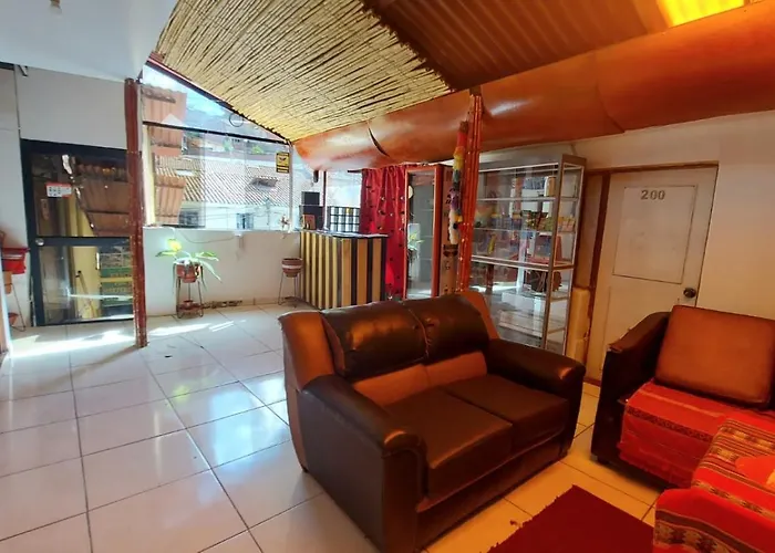 Sophia Hostel *